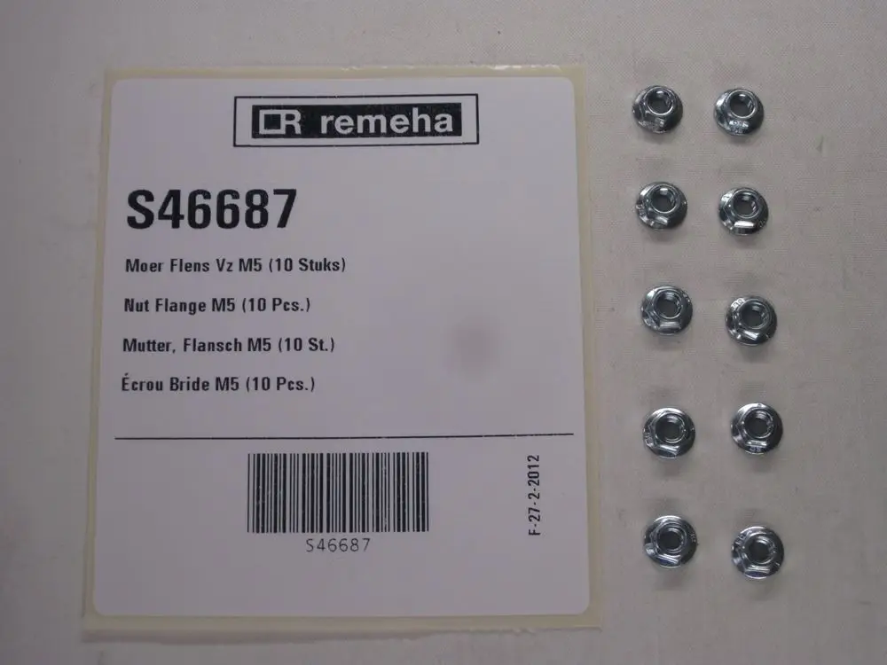 Zehn metallene Flanschmuttern in einer Packung, gekennzeichnet mit der Marke Remeha und der Artikelnummer S46687. Die Muttern sind gleichmäßig angeordnet.